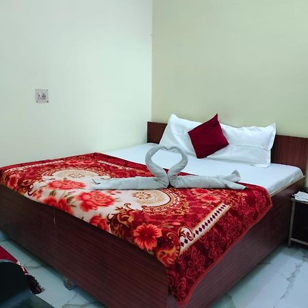 Jpm Guest House Benares Buitenkant foto