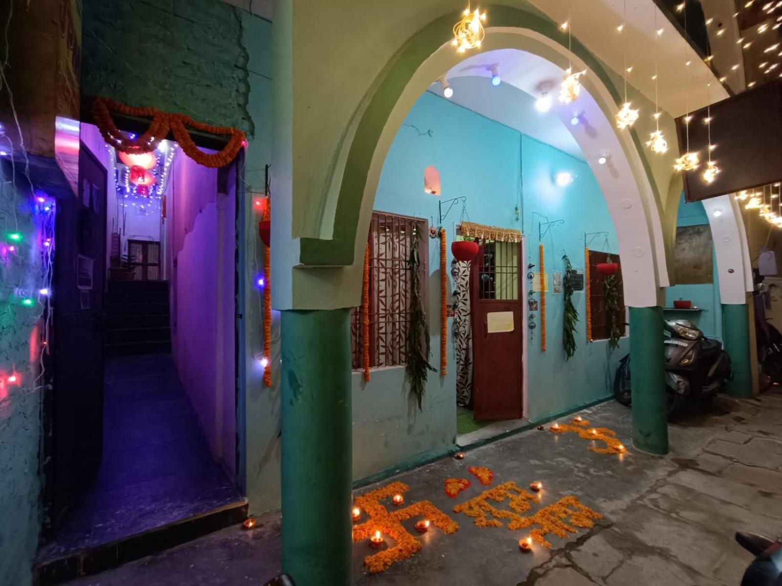 Jpm Guest House Benares Buitenkant foto